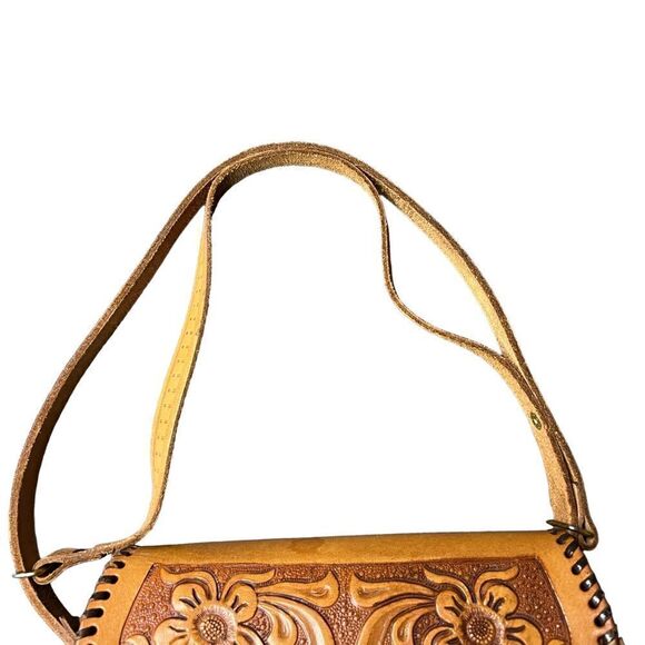 Vintage Mexican Hand Tooled Leather Handbag - Picture 8 of 12